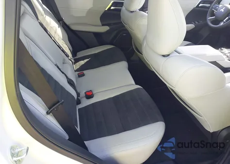 2025 Mitsubishi Outlander Se 2.5 S-Awc/Trail Edition S-Awc from USA, damaged, VIN JA4J4VA8XSZ020369